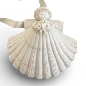 MARGARET FURLONG Seashell “Bouquet” Angel Elegant Ornament Rare 1987 Archived